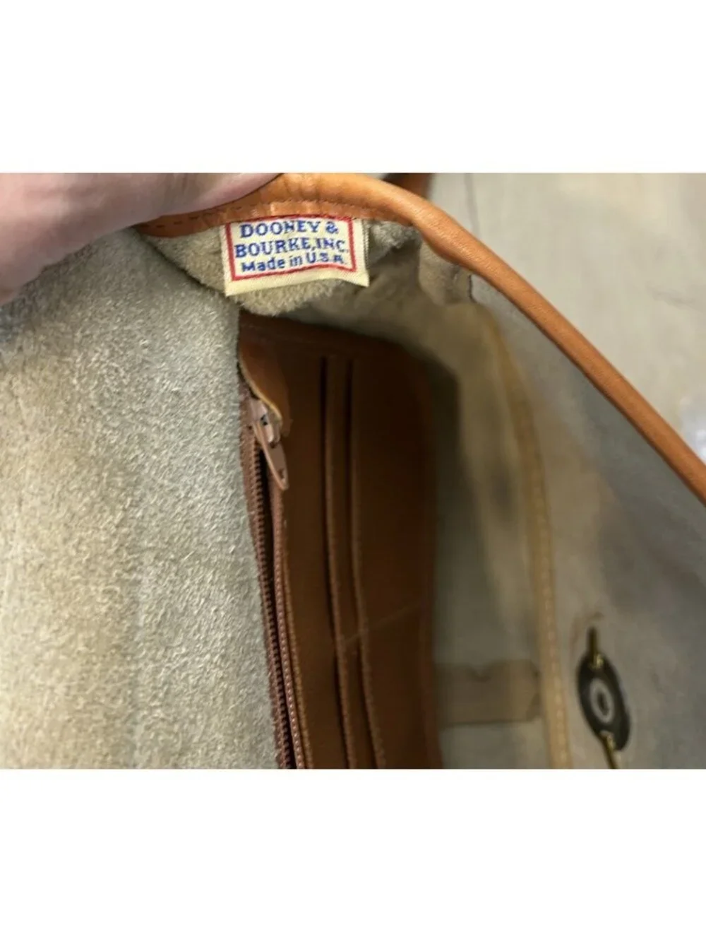1990s Dooney & Bourke 701 CARRIER Shoulder Bag Tan Cream Vintage Collection RARE